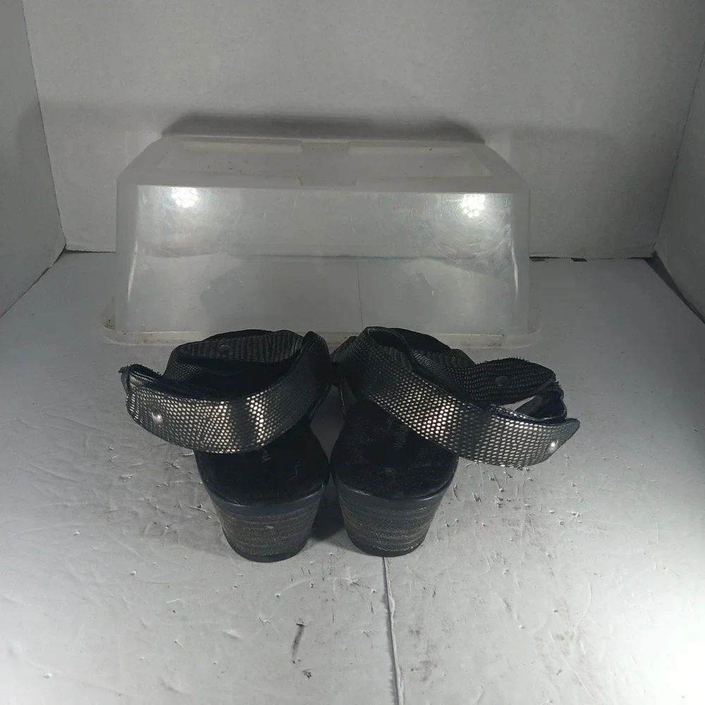 Walking Cradles Anastep Wedge Sandals 6M Black Metallic Comfort Tiny Pillows